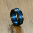 Bague homme acier noire a bandeau de carrés bleus
