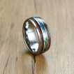 Bague homme en tungstene � lignes d'abalone et bois