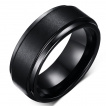 Bague homme en tungstene noir � bande bross�e