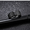 Bague homme noire en acier à sillons croisés