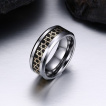 Bague homme tungstene � fibre de carbone et �toiles