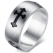 Bague homme acier brossé à croix médiévale noire