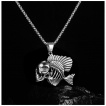 Pendentif acier poisson squelette � t�te de mort humaine