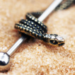 Piercing oreille industriel � serpent style antique