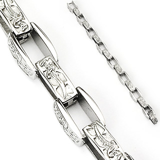 Bracelet homme en acier � mailles grav�es de dagues