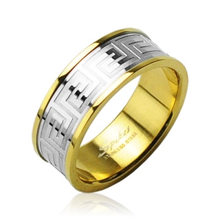 Bague homme en acier dor� avec bande labyrinthe argent�e