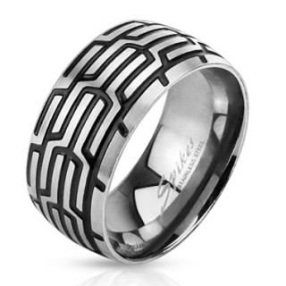 Bague homme en acier avec gravures noires style pneu