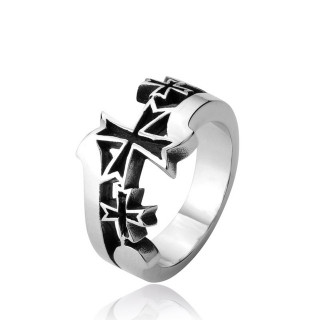 Bague homme gothique ajour�e en acier � croix de Malte