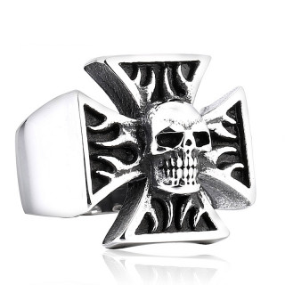 Bague homme gothique en acier avec croix de malte � crane
