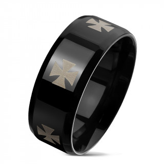 Bague homme noire en acier � croix de malte