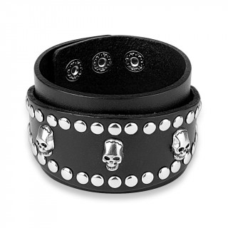 Bracelet en cuir noir � bande ovale rivet�e avec inserts t�te de mort