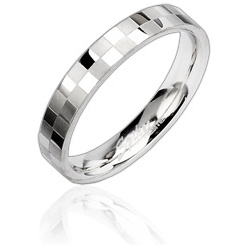 Anneau en acier avec damier argent�