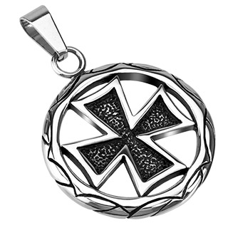Pendentif acier m�daillon celtique avec croix