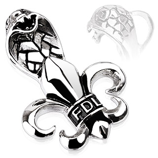 Pendentif gothique acier fleur de lys surmont�e d'un cobra