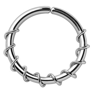 Piercing anneau tordable � spirale enlac�e